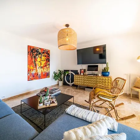 Superb One Bedroom In Golf Juan